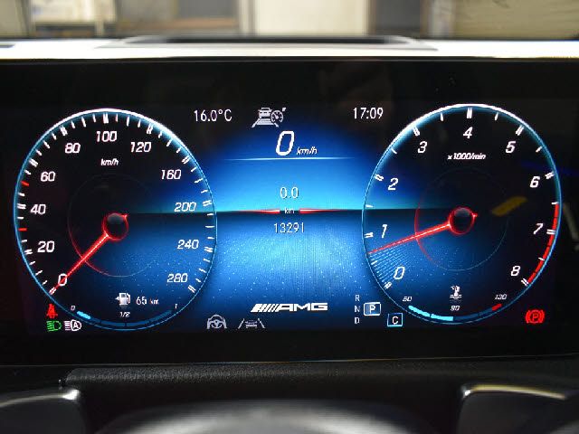 MERCEDES BENZ MERCEDES AMG GLB class 2023