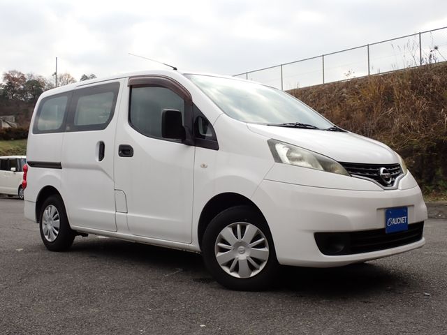 NISSAN NV200 VANETTE van 2011