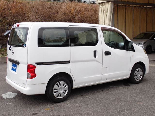 NISSAN NV200 VANETTE van 2011