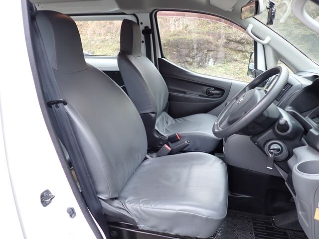 NISSAN NV200 VANETTE van 2011