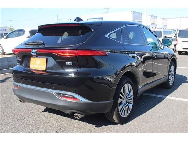 TOYOTA HARRIER HYBRID 2020