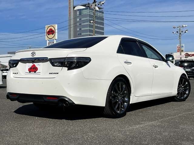 TOYOTA MARK X 2017