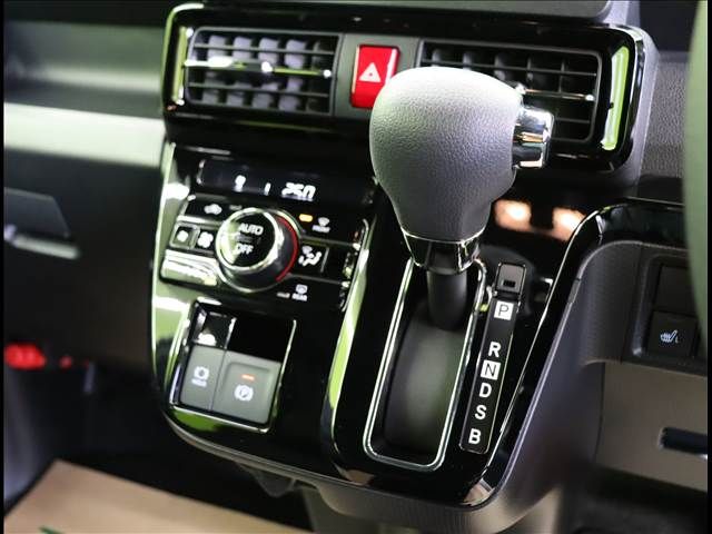 DAIHATSU TANTO CUSTOM 2024