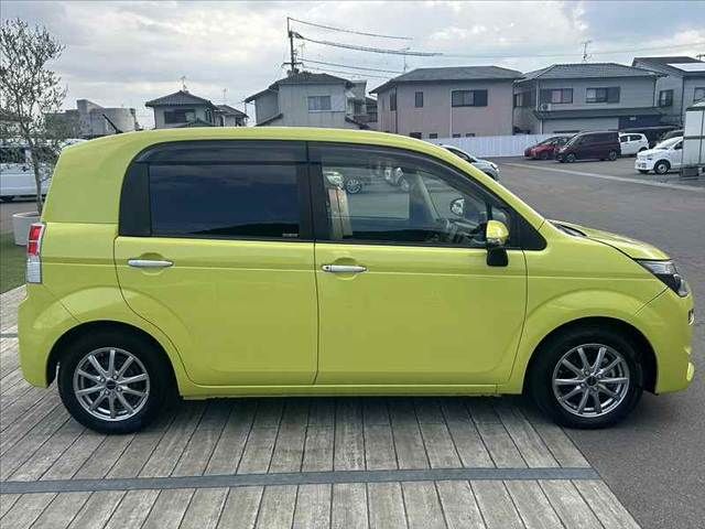 TOYOTA SPADE 2015