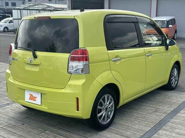 TOYOTA SPADE 2015