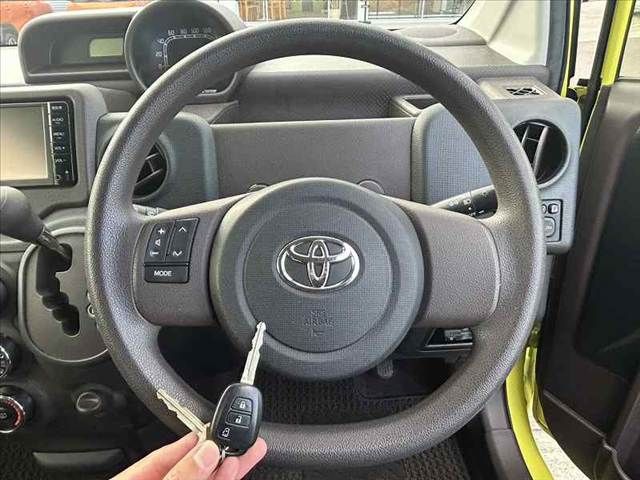 TOYOTA SPADE 2015