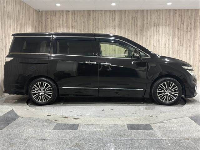 NISSAN ELGRAND 2019