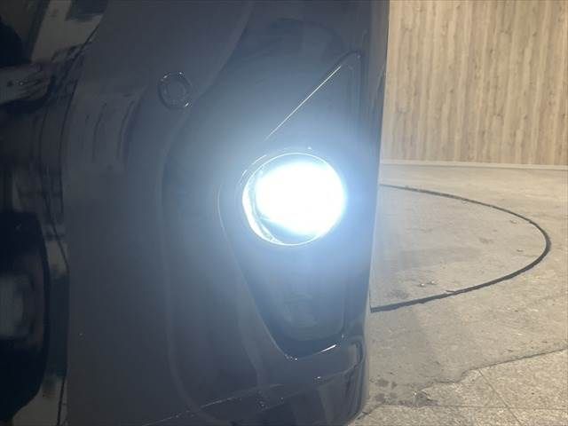 TOYOTA ALPHARD hybrid 4WD 2016