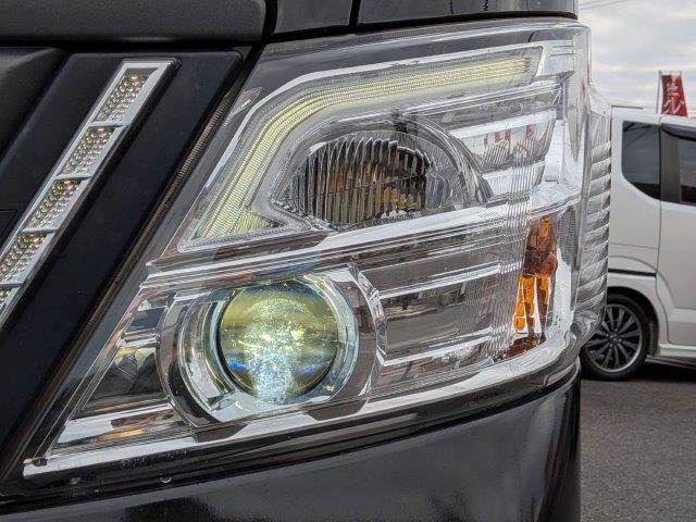 NISSAN NV350 CARAVAN 2021