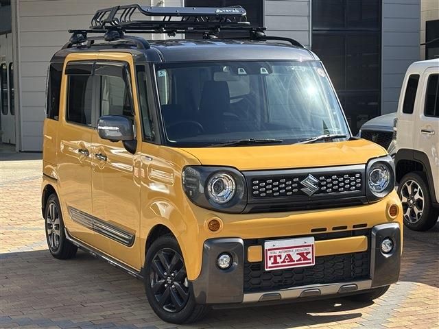 SUZUKI Spacia GEAR 2022