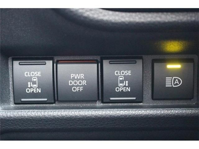 TOYOTA SIENTA HYBRID 2023