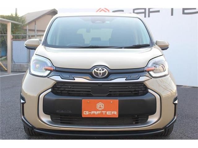 TOYOTA SIENTA HYBRID 2023
