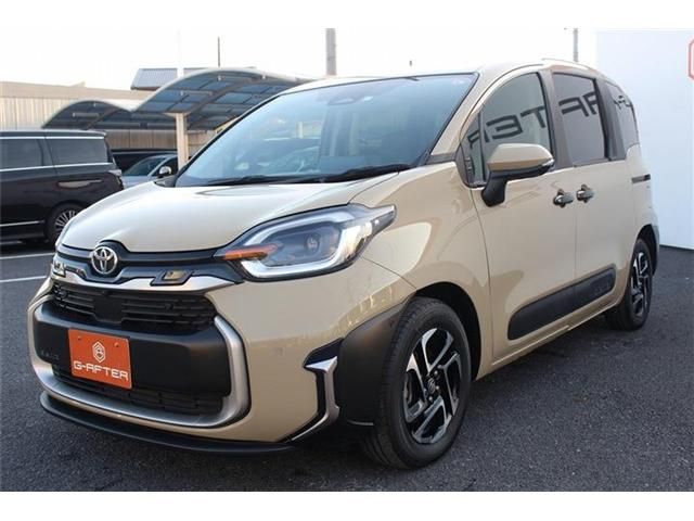 TOYOTA SIENTA HYBRID 2023