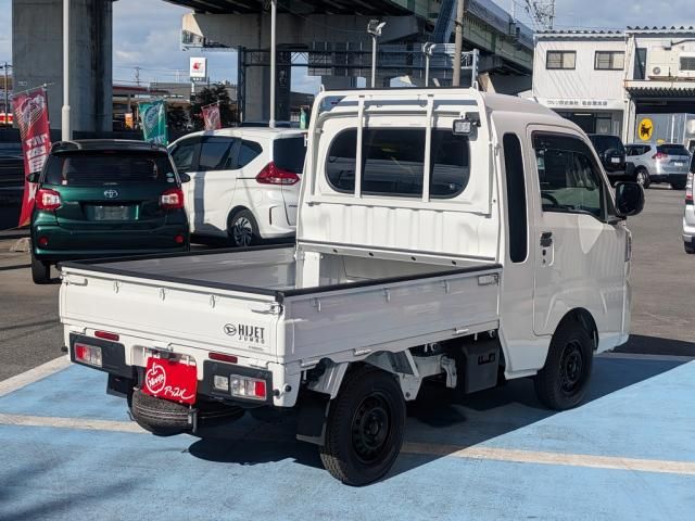 DAIHATSU HIJET truck 4WD 2023