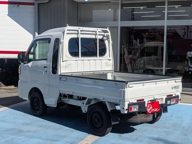 DAIHATSU HIJET truck 4WD 2023