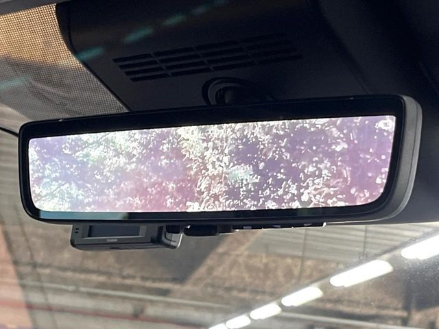 TOYOTA VELLFIRE  HYBRID 2023