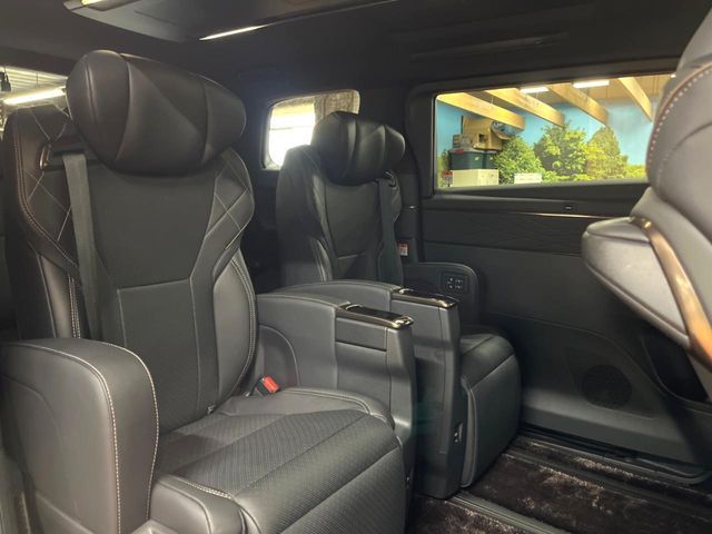 TOYOTA VELLFIRE  HYBRID 2023