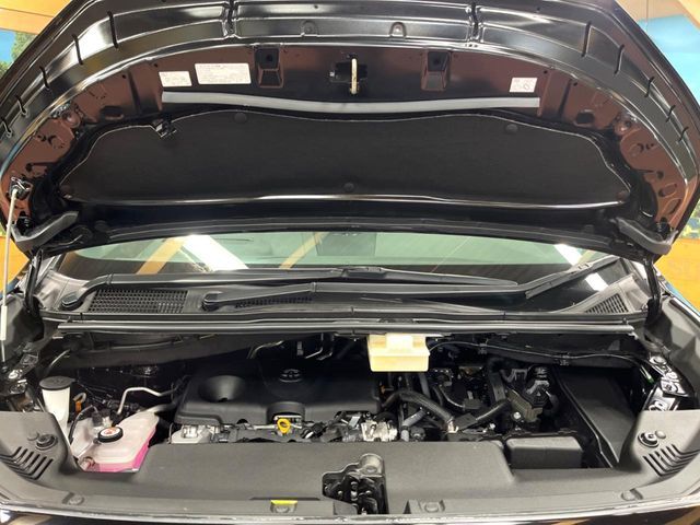 TOYOTA VELLFIRE  HYBRID 2023