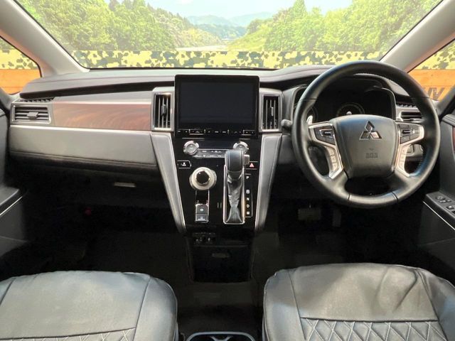 MITSUBISHI DELICA D:5 4WD 2023