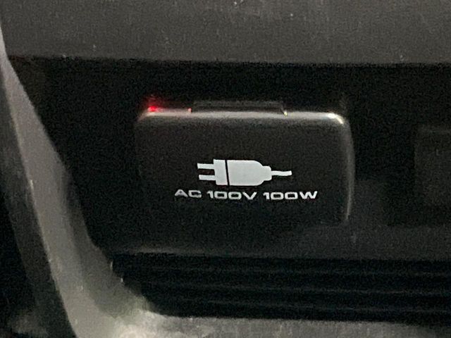 MITSUBISHI DELICA D:5 4WD 2023