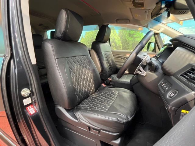 MITSUBISHI DELICA D:5 4WD 2023