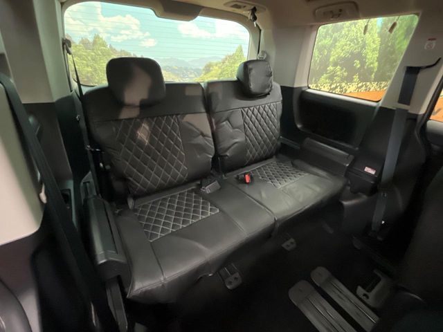 MITSUBISHI DELICA D:5 4WD 2023
