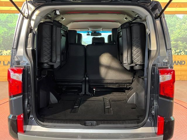 MITSUBISHI DELICA D:5 4WD 2023