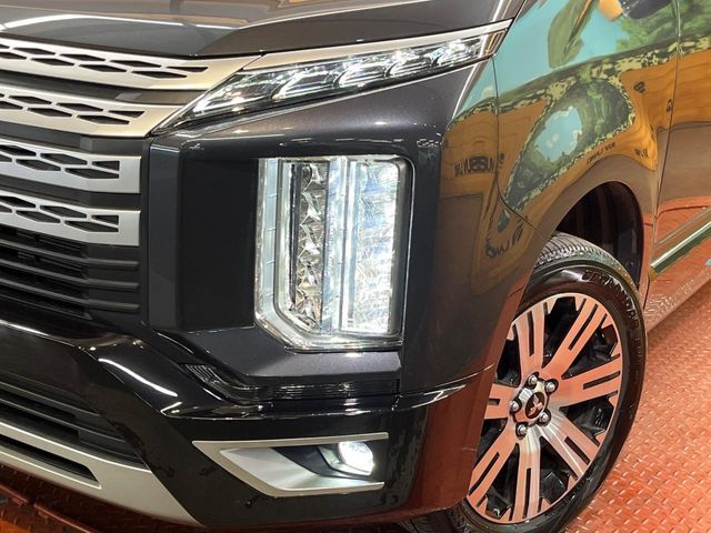 MITSUBISHI DELICA D:5 4WD 2023