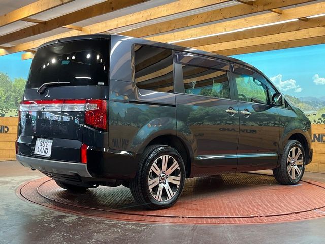 MITSUBISHI DELICA D:5 4WD 2023