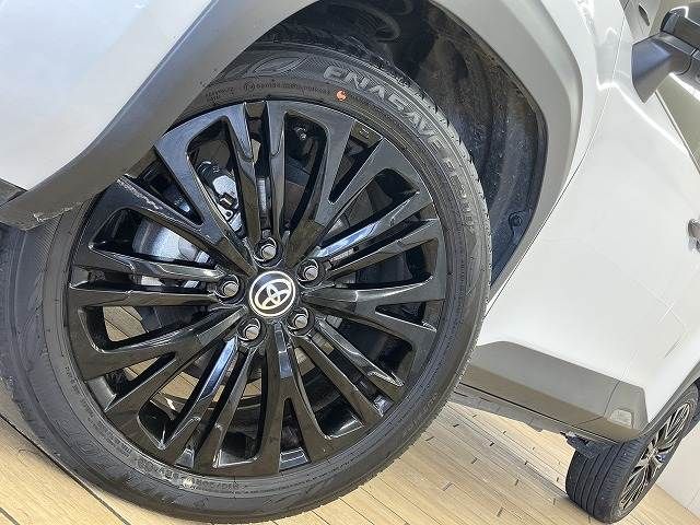 TOYOTA YARIS CROSS HYBRID 2025