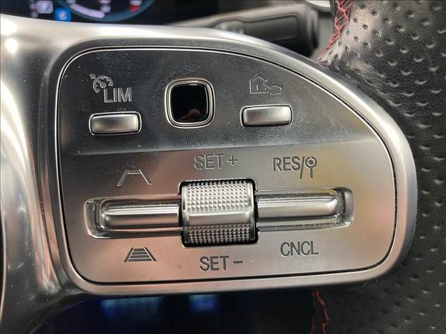 MERCEDES BENZ MERCEDES BENZ GLA class 2020