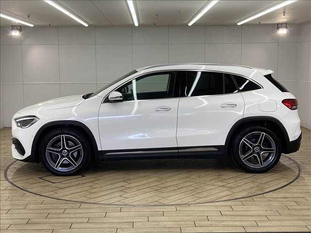MERCEDES BENZ MERCEDES BENZ GLA class 2020