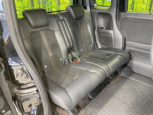 HONDA N BOX CUSTOM 2017