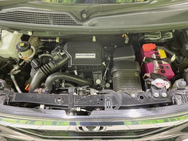 HONDA N BOX CUSTOM 2017