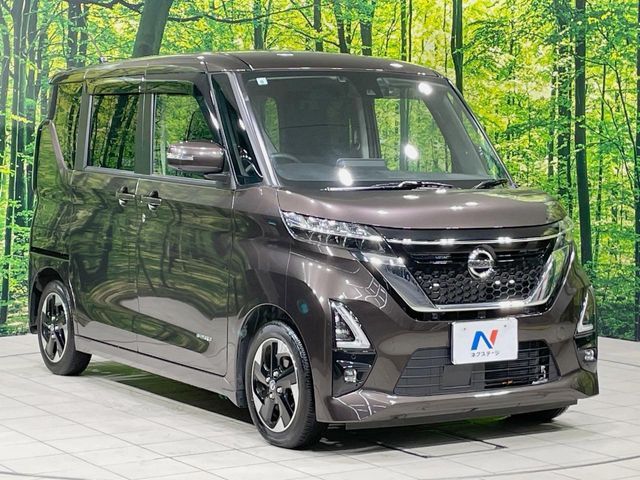 NISSAN ROOX 2021
