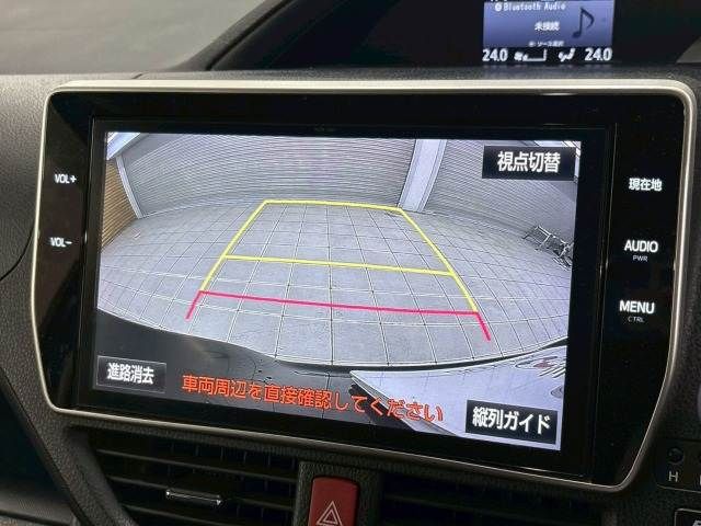 TOYOTA NOAH HYBRID 2016