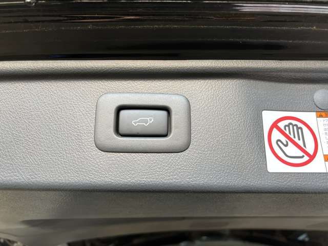 TOYOTA VELLFIRE 2014