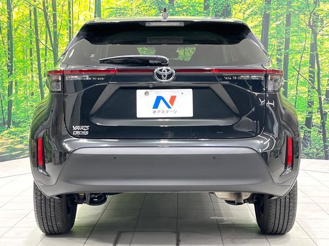 TOYOTA YARIS CROSS 2025