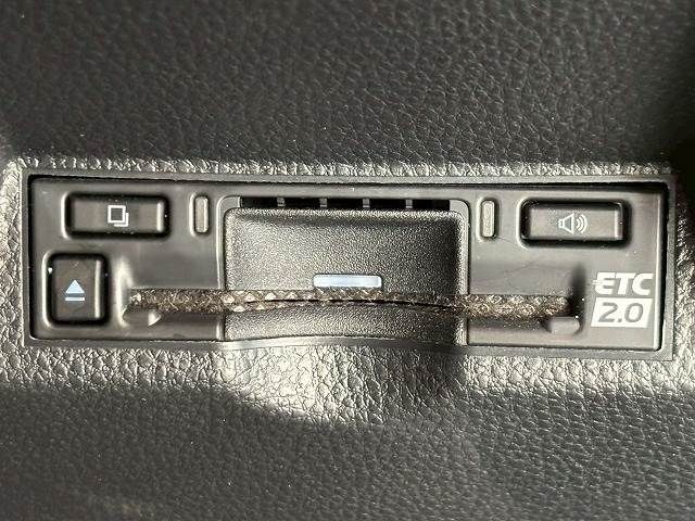 TOYOTA YARIS CROSS HYBRID 2025