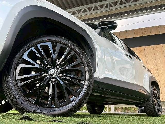 TOYOTA YARIS CROSS HYBRID 2025