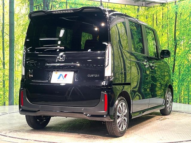 HONDA N BOX CUSTOM 2024