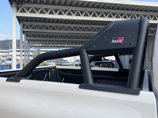 TOYOTA HILUX 4WD 2023