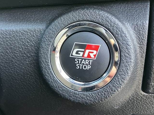 TOYOTA HILUX 4WD 2023