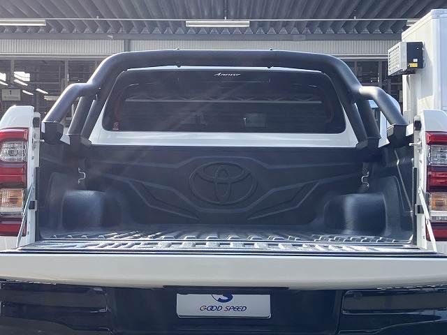 TOYOTA HILUX 4WD 2023