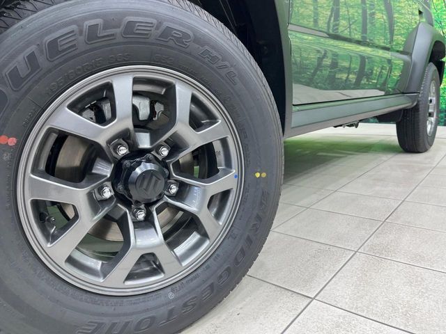 SUZUKI JIMNY NOMADE 2025