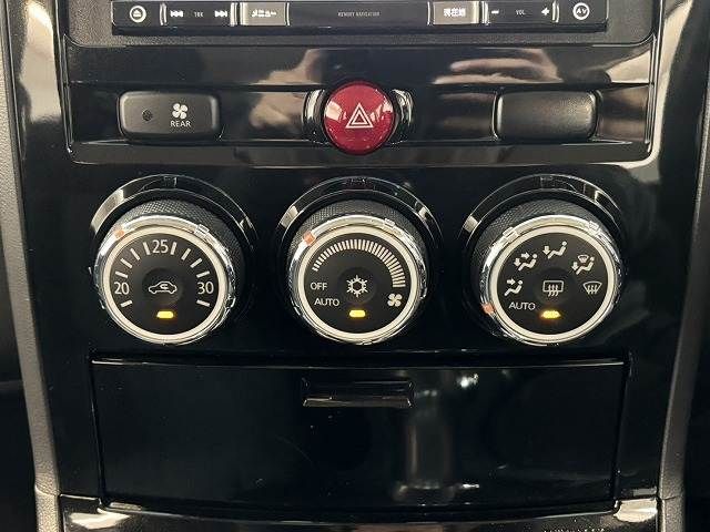 MITSUBISHI DELICA D:5 4WD 2014