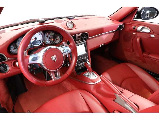 PORSCHE PORSCHE 911 2010