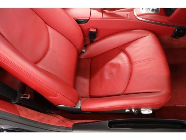 PORSCHE PORSCHE 911 2010