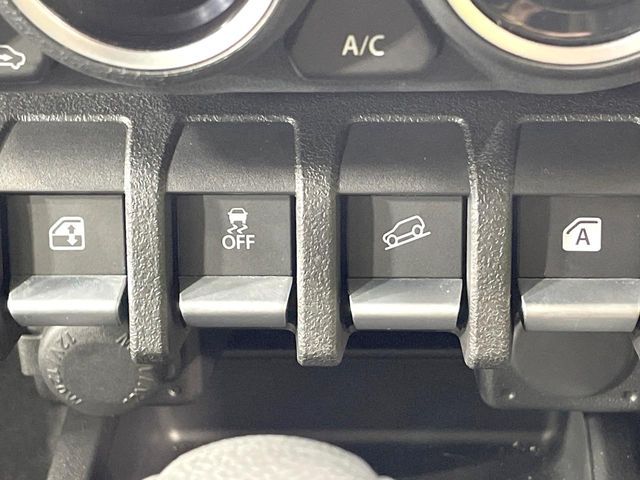 SUZUKI JIMNY NOMADE 2025