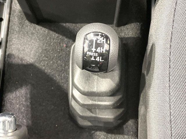 SUZUKI JIMNY NOMADE 2025